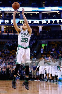 R.J. Hunter #28 of the Boston Celtics hits a three point shot during the fourth quarter against the Memphis Grizzlies at TD Garden on March 9, 2016 in Boston, Massachusetts. The Celtics defeat the Grizzlies 116-96. March 09, 2016| Credit: Maddie Meyer