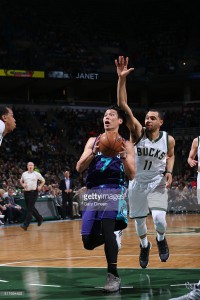 Jeremy Lin #7 of the Charlotte Hornets handles the ball against the Milwaukee Bucks on March 26, 2016 at the BMO Harris Bradley Center in Milwaukee, Wisconsin. March 26, 2016| Credit: Gary Dineen