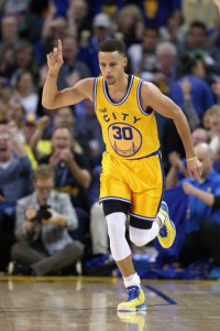 (Credit: Getty Images/ Ezra Shaw) OAKLAND, CA - MARCH 29: Stephen Curry #30 of the Golden State Warriors runs back down court after making a three-point basket against the Washington Wizards at ORACLE Arena on March 29, 2016 in Oakland, California.