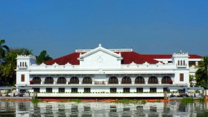 Malacañang_Palace_(Cropped)