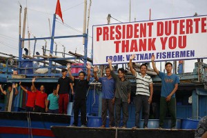 VIETNAMESE_FISHERMEN_SEND_OFF