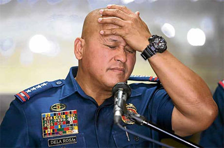 在菲律宾总统杜特地下指示的一天後，菲律宾国家警察反情搜特别行动组正式成立，取代陷入丑闻的反毒大队，任务是清除警界内部害群之马。