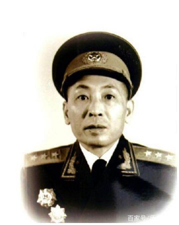 △唯一一个双重国籍的开国上将叶飞。 △唯一一个双重国籍的开国上将叶飞。