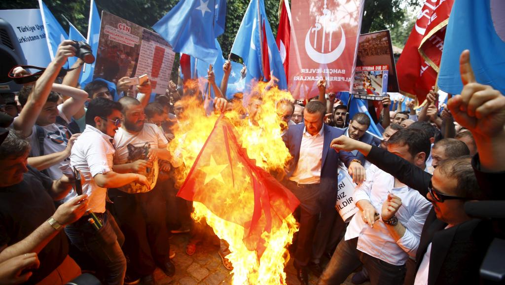 土耳其近日爆发抗议中国在斋月对维吾尔人加大施压的反华示威